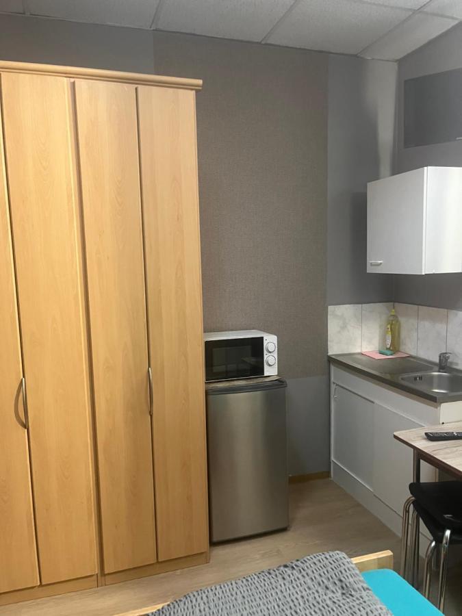 Hipokratios 3 Zimmer Mit Gemeinschaft Wc Fürth Екстериор снимка